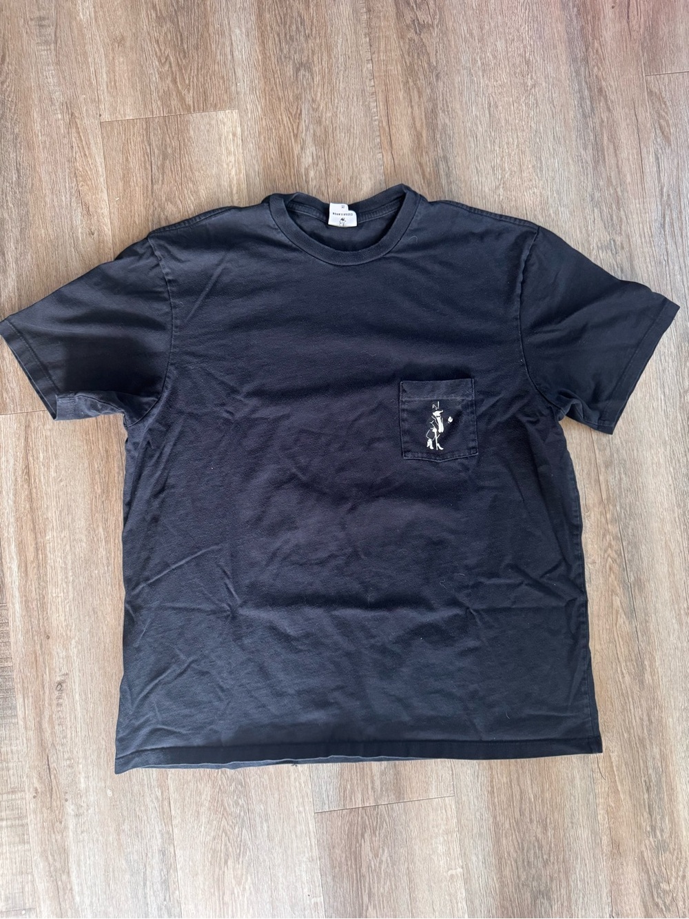 BORN X RAISED Black Snooty Fox Pocket T-Shirt - size XLarge